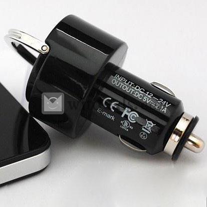 iPad miniダブルUSBポート付き車載充電器／充電アダプタ　ブラック